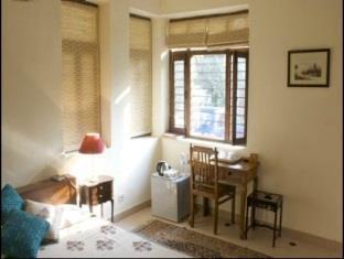 Eleven Hotel New Delhi Bagian luar foto